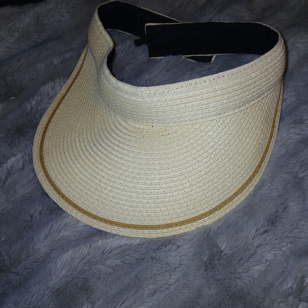 Nordstrom Cream and Gold Sun Visor Hat
